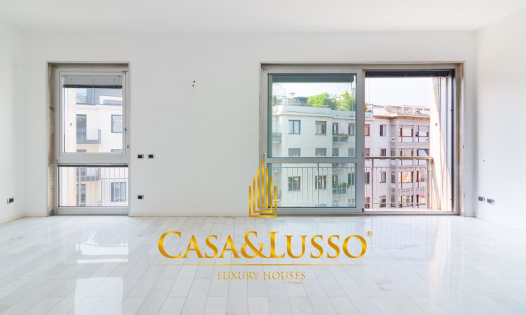 Luxury apartment in the Brera area / 180 square meters. / Euro 6,250.00 month